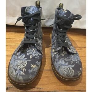 Dr. Martens Beckett Blue Hackney Floral Boots Women's size 8